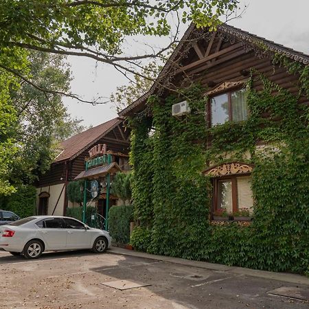Villa Garden Hotel Királyfiszállás Kültér fotó