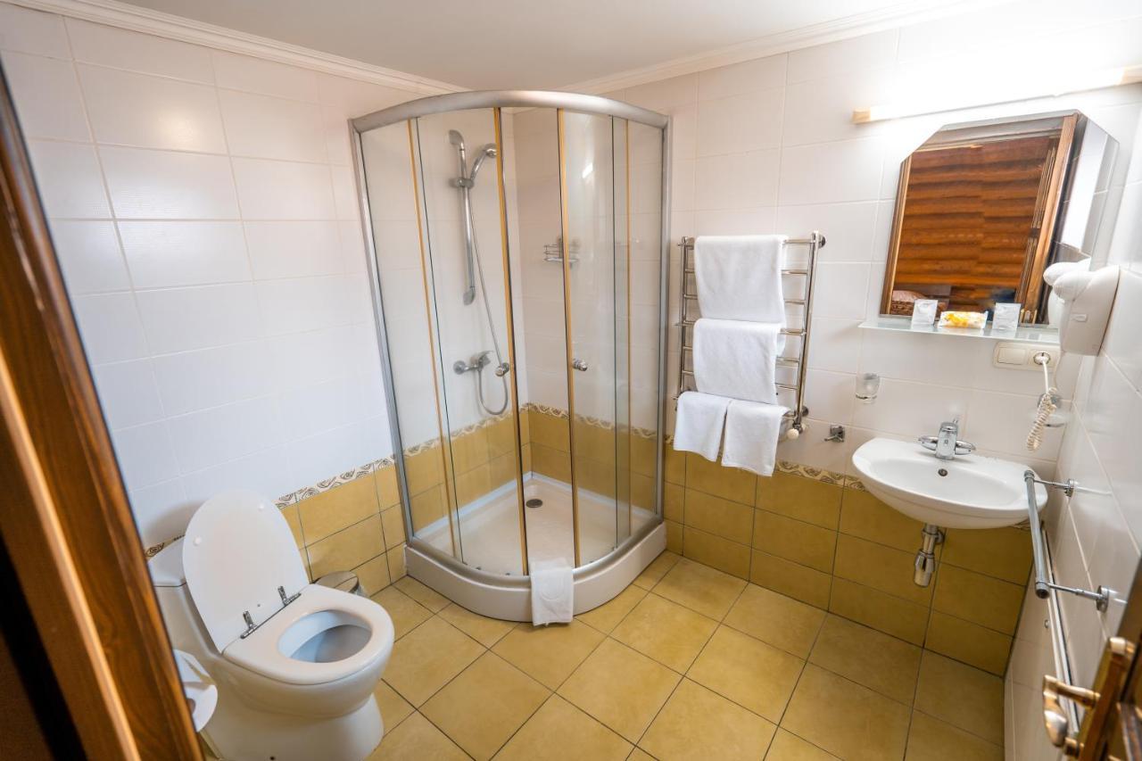 Villa Garden Hotel Királyfiszállás Kültér fotó
